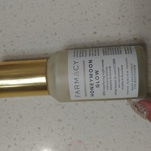 Farmacy honeymoon glow serum